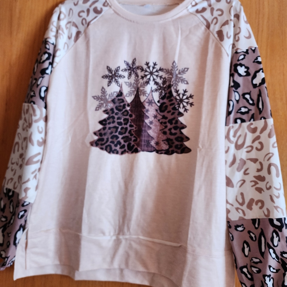 Unbranded crewneck top